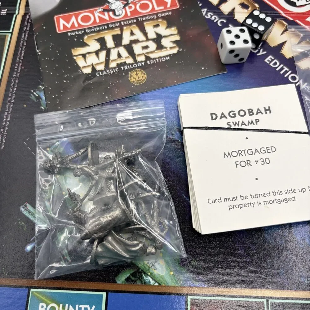 VINTAGE Monopoly Star Wars Classic Trilogy Edition COMPLETE  1997 Box Is Damaged